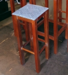 Banco Alto Estofado | 1013-C | Cimetal 0126